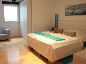 Apartment Mk Fuerstenwall Düsseldorf